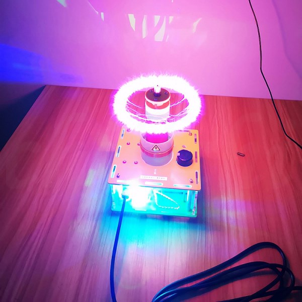 PLLSSTC music Tesla coil finished phase locked loop PLLSSTC technology exhibit toy plasma speaker