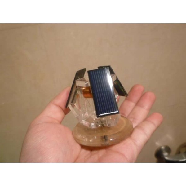 Permanent Magnetic Levitating Solar Pendant Small and exquisite boygirl frined gift