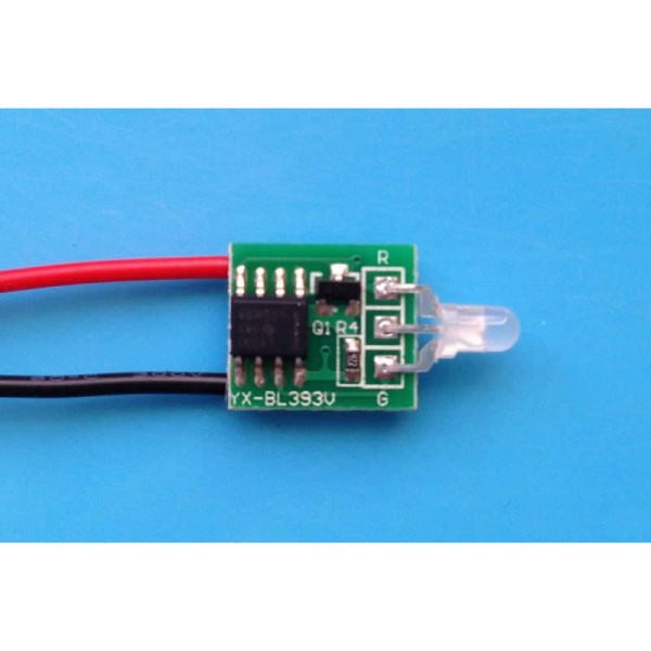 Low-voltage battery indicator lights indicate the charge transfer voltage detecting light board