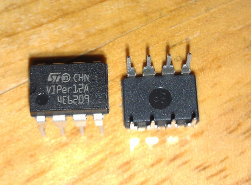 5PCS New VIPER12A VIPER12 Dip-8 Switch Power Chip